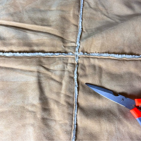 Set of 2 River Road large pillow covers faux suede and Sherpa double sided 25” - Picture 12 of 16